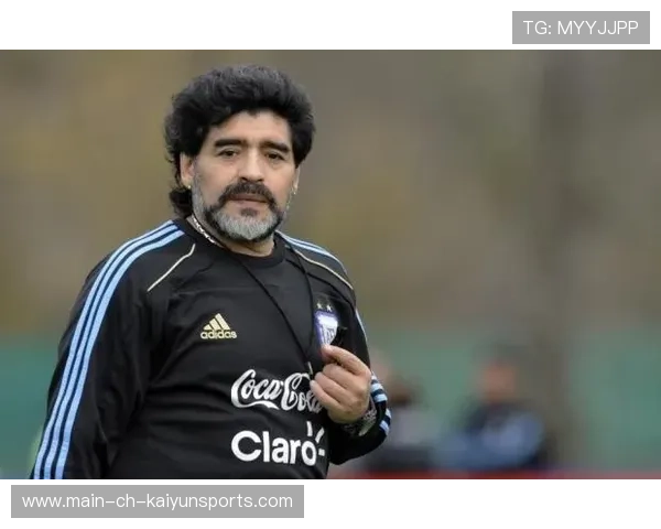 马特乌斯：马拉多纳才是真正的足球之王，足坛巨星马拉多纳